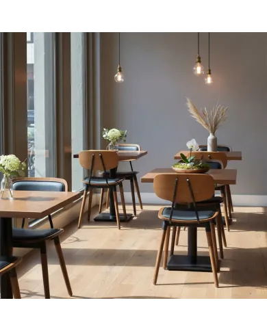 Chaise en métal FELIX pieds bois assise et dossier tapissés noir