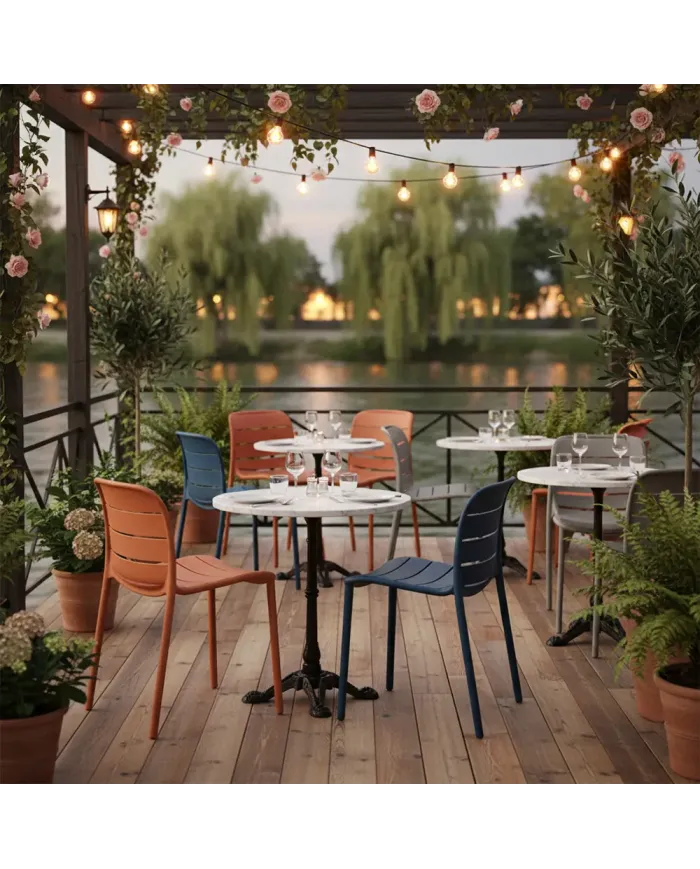 Chaise PALERMO structure résine bleu ou terracotta